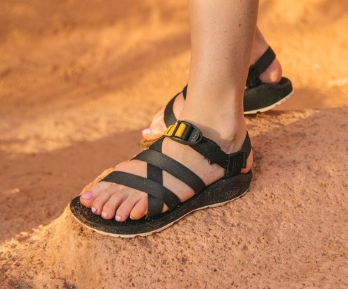 Femme Z/cloud X2 Large Largeur Chacos Solide Noir Chaud
